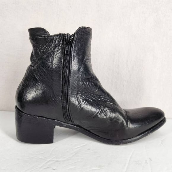 The last conspiracy ankle boots read for size - Picture 8 of 9